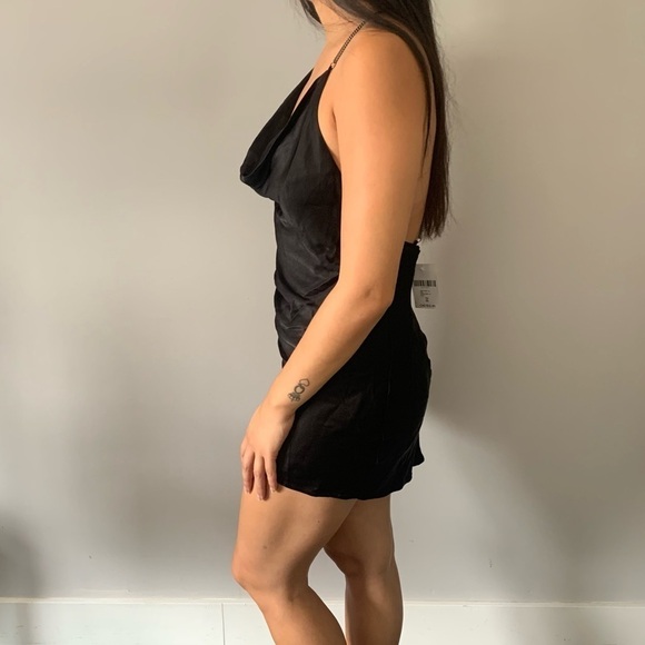 NWT forever 21 satin style sexy mini black dress, backless woman’s  size XS - Picture 2 of 11